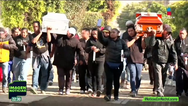 Despiden con cohetes a los hermanos víctimas de la explosión en Chimalhuacán