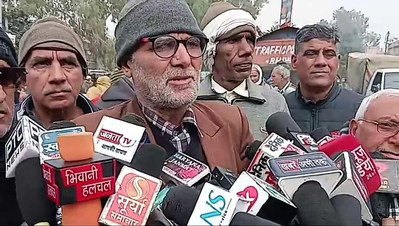कसौली मामले को लेकर भिवानी में सडक़ों पर उतरे विभिन्न सामाजिक संगठन : हरियाणा भाजपा के अध्यक्ष मोहनलाल बड़ोली का फूंका पुतला : सामाजिक संगठनों का बड़ा आरोप : सत्ता के बल पर बलात्कार करते हैं भाजपा के न