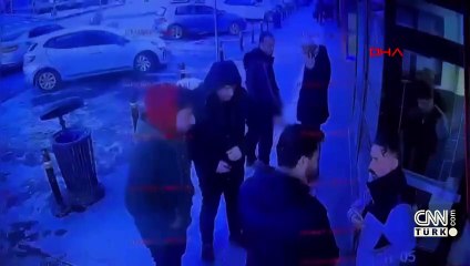 Büyük İstanbul Otogarı'nda 2 kişinin üst aramasında sahte 98 bin 500 dolar ele geçirildi | Video Haber