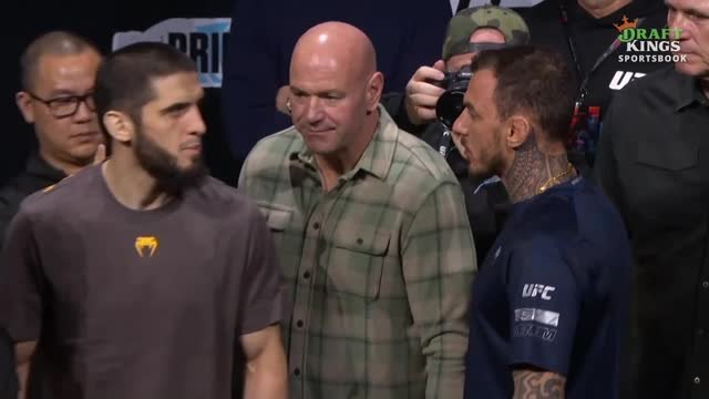 UFC 311 - Le face-à-face tendu et inattendu entre Makhachev et Moicano