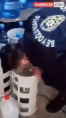 Su satılan dükkanda 72 litre sahte içki ele geçirildi