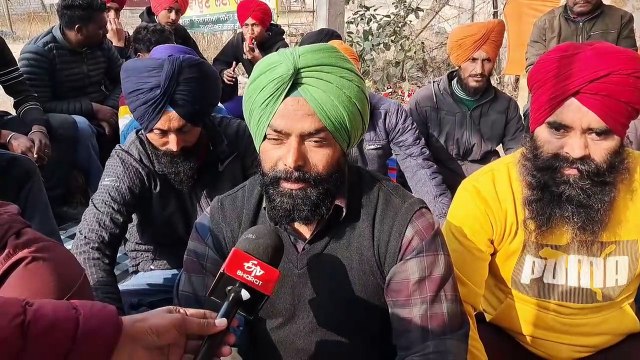 ਆਖਿਰ ਕਿਉਂ ਇਸ ਪਿੰਡ ਦੇ ਲੋਕ ਪੱਕਾ ਮੋਰਚਾ ਲਾਉਣ ਲਈ ਹੋਏ ਮਜਬੂਰ, ਪਿੰਡ ਦੇ ਵਿੱਚ ਬਣ ਰਹੀ 30 ਏਕੜ ਚ ਗੈਸ ਫੈਕਟਰੀ ਦਾ ਕਰ ਰਹੇ ਵਿਰੋਧ ਕਿਹਾ ਆਉਣ ਵਾਲੀਆਂ ਪੀੜੀਆਂ ਹੋ ਜਾਣਗੀਆਂ ਬਿਮਾਰੀਆਂ ਤੋਂ ਪੀੜਿਤ