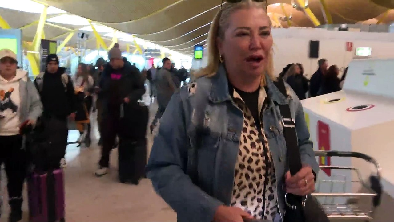 Belén Esteban regresa a Canarias: su reveladora actitud a su llegada al aeropuerto ante su reencuentro con Anabel Pantoja