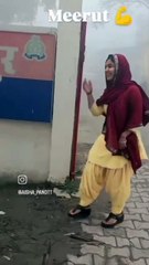 थाने में युवती का डांस करते हुए वीडियो वायरल के बाद पुलिस महिला की तलाश में जुटी