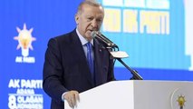 Cumhurbaşkanı Erdoğan'dan Özgür Özel'e: Bu işleri bırakın, gidin kart oyunu oynayın