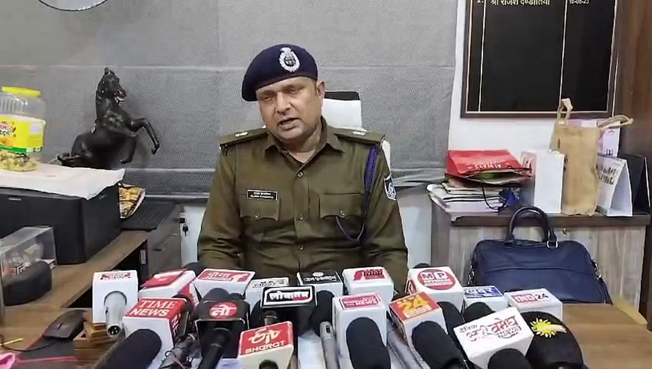 लुट के आरोपियों की निशानदेही पर पुलिस ने चरस की सप्लाय करने वाले आरोपियों को पकड़ा, जल्द ही कुछ और खुलासे होने की उम्मीद।