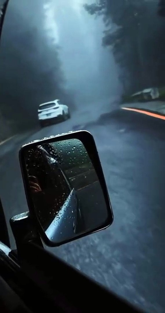 Traveling Alone💕