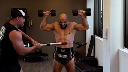 Il bodyguard di Messi si fa colpire con un aspirapolvere in un video divertente! 🛡️