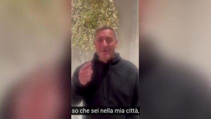 Totti-Chalamet, il botta e risposta (a distanza) tra l'ex capitano giallorosso e l'attore: «Vedrò il tuo film»
