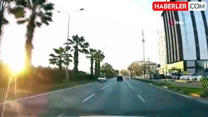 Samsun'da Ters Yolda Geri Giden Araç Görenleri Şaşırttı