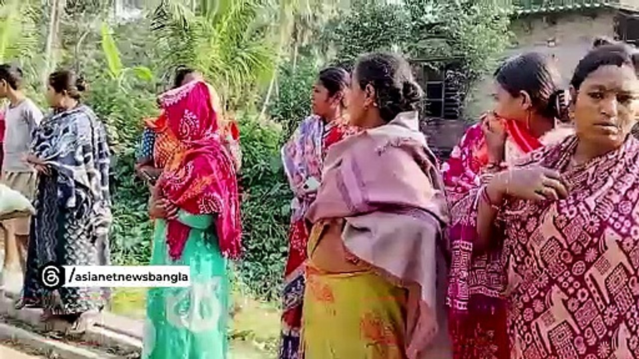 স্কুলে যাওয়ার জন্য ডাকতেই চোখের সামনে আসলো ভয়ান...