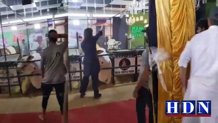 Dalfa Cattle Expo in Karachi Whole Block Was in Huge Electric Current | HDN  سندھ لائیو اسٹاک ایکسپو : کرنٹ لگنے سے ایک کروڑ مالیت کے 2 بچھڑے ہلاک #dalfa #expo2025 #fbreelsfypシ゚viralfbreelsfypシ゚viral #fbreelsfypシ゚viralvideo