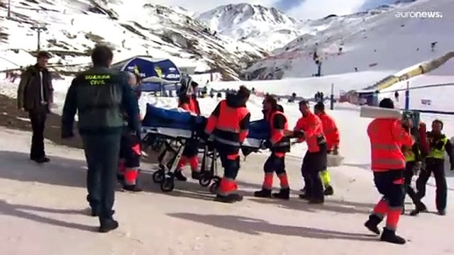 إصابة 30 شخصا بعضهم بجروح خطرة بحادثة مصعد التزلج في منتجع إسباني في جبال البرانس