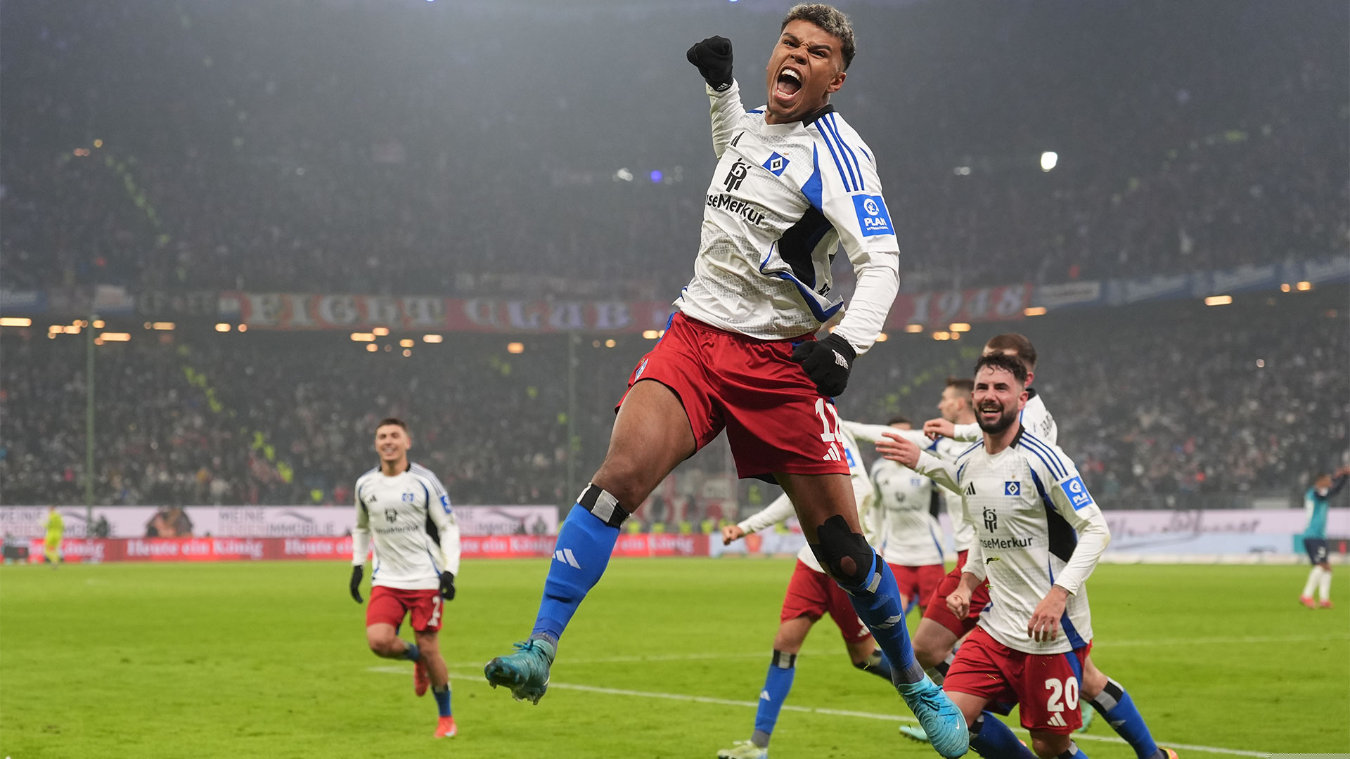Hamburger SV v FC Koln