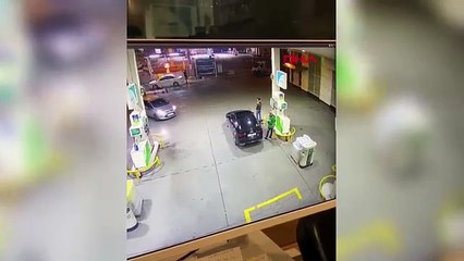 Akaryakıt istasyonunda pompalı dehşet kamerada