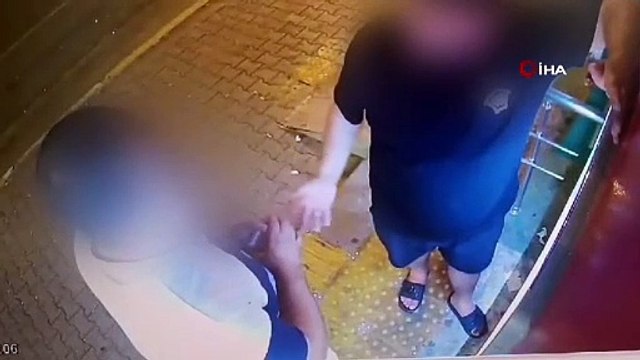 🔴Diyarbakır merkezli “maske” operasyonunda, sahte internet sitesi üzerinden araç kiralama hizmeti ile vatandaşları dolandıran şebeke çökertildi.