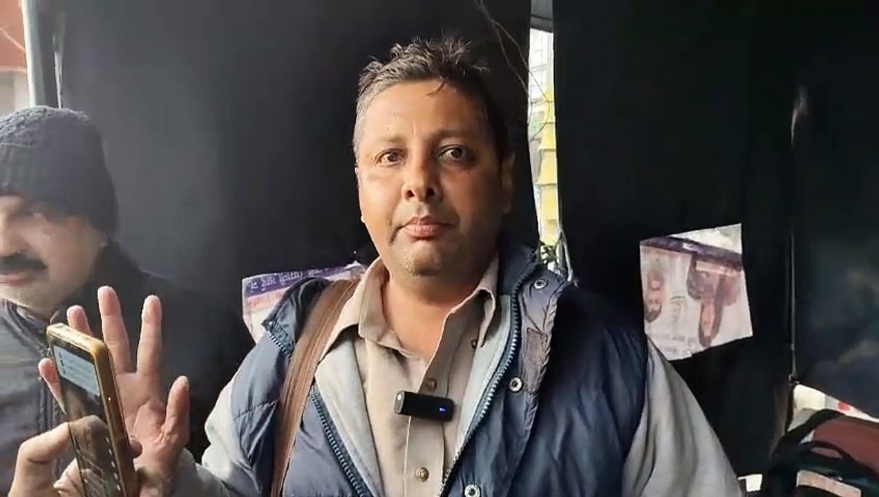 ਅੰਮ੍ਰਿਤਸਰ ਦੇ ਨਾਵਲਟੀ ਚੋਕ ਵਿਚ ਚਲਾਨ ਨੂੰ ਲੈ ਕੇ ਹੋਇਆ ਹਾਈਵੋਲਟੇਜ ਡਰਾਮਾ