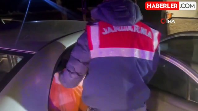Hakkari'de 49 Kilo Metamfetamin Ele Geçirildi