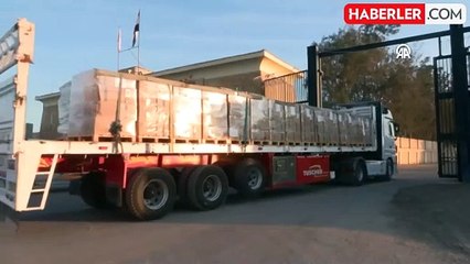 Ateşkesin ardından Gazze'ye yardım tırları girmeye başladı