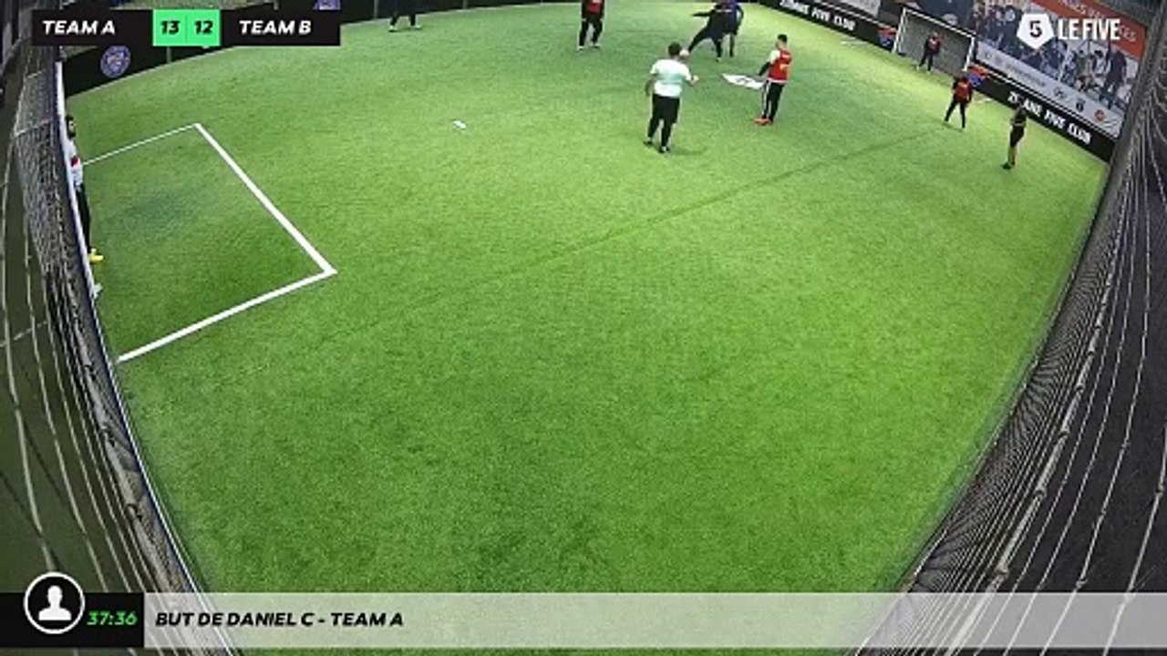 But de Daniel C - Team A