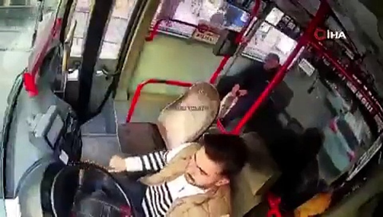 Conductor de autobús fue atacado violentamente...