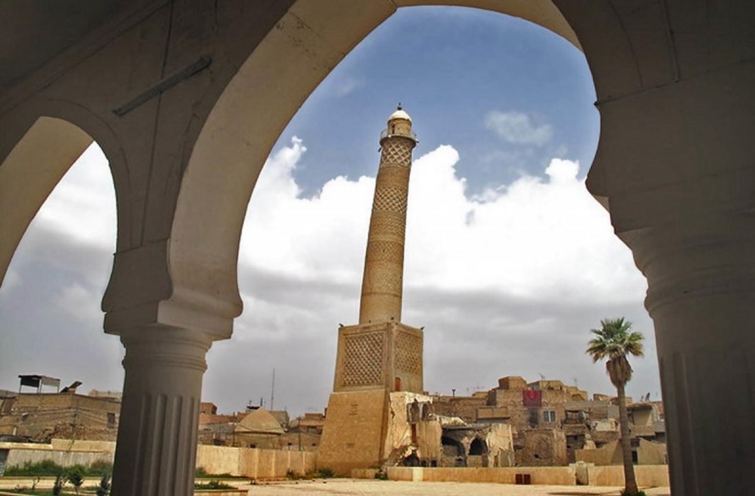 المئذنة الحدباء في العراق تستقيم قريبًا.. بتمويل إماراتي