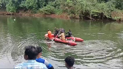പുഴയിൽ കുളിക്കുന്നതിനിടെ ഒഴുക്കിൽപ്പെട്ട് പത്താം ക്ലാസ് വിദ്യാർഥികൾ മുങ്ങിമരിച്ചു