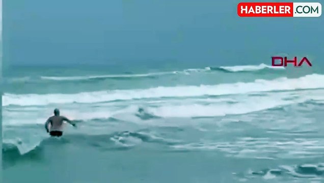 Samsun'da intihar etmek isteyen kadını dalgıç polisler kurtardı