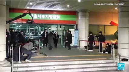 Protesters storm South Korean court following extension of President Yoon's detention