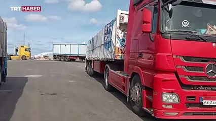 Ateşkesin ardından Gazze'ye yardım tırları girmeye başladı