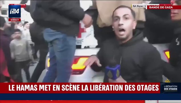 Israël : Premières images des trois otages - Les trois otages, Romi Gonen, Doron Steinbrecher et Emily Damari, ont été prises en charge par le Comité international de la Croix-Rouge (CICR), indique un responsable du Hamas