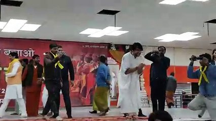 बाबा बागेश्वर ने दिया आदिवासियों को धर्मांतरण से बचने का मंत्र,बाबा बोले आदिवासियों को सिर्फ चुनाव पर याद किया जाता है