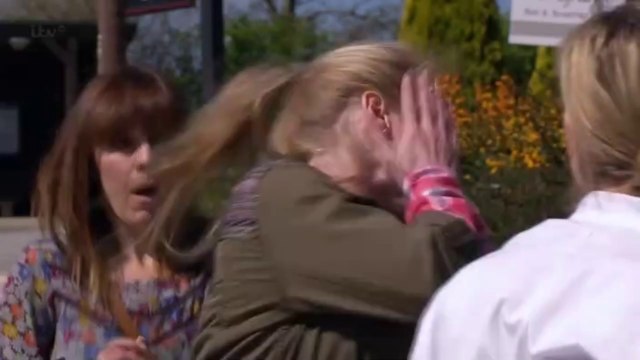 Emmerdale Victoria Sugden Slaps Vanessa 1st June 2015
