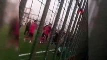 Amatör maçta taraftar futbolcuları dövdü