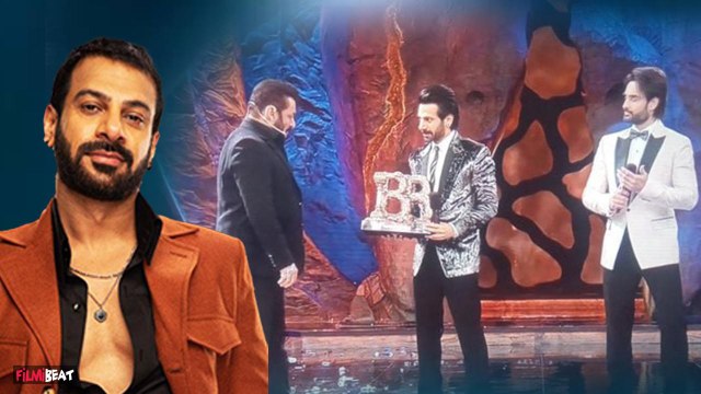 Bigg Boss 18 Finale: Karanveer Mehra के सिर सजा Winner का ताज, Vivian-Rajat को पछाड़ मारी बाजी