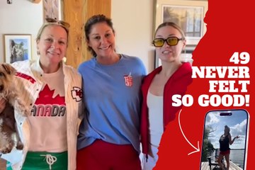 49 never felt so good! Patrick Mahomes’ mom looks stunning