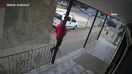 Yolda karşısına çıkan kadını darp, etti serbest kaldı