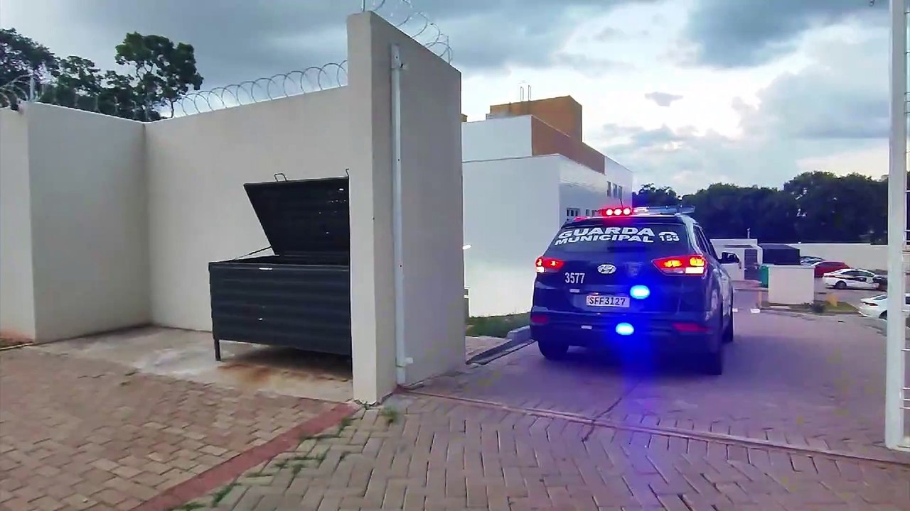 Homem bate cabeça da companheira contra a parede e é detido pela Guarda Municipal