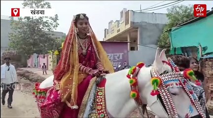 घोड़ा दौड़ाते हुए शादी के मंडप पहुंची दुल्हन, देखते रह गए बाराती और घराती