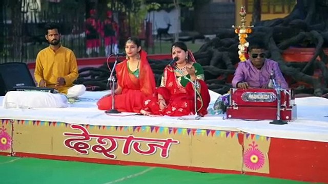 खजुराहो में देशी,विदेशी सैलानियों को लगा बघेलखंड, बुंदेलखंड के नृत्य, गीतों का चस्का