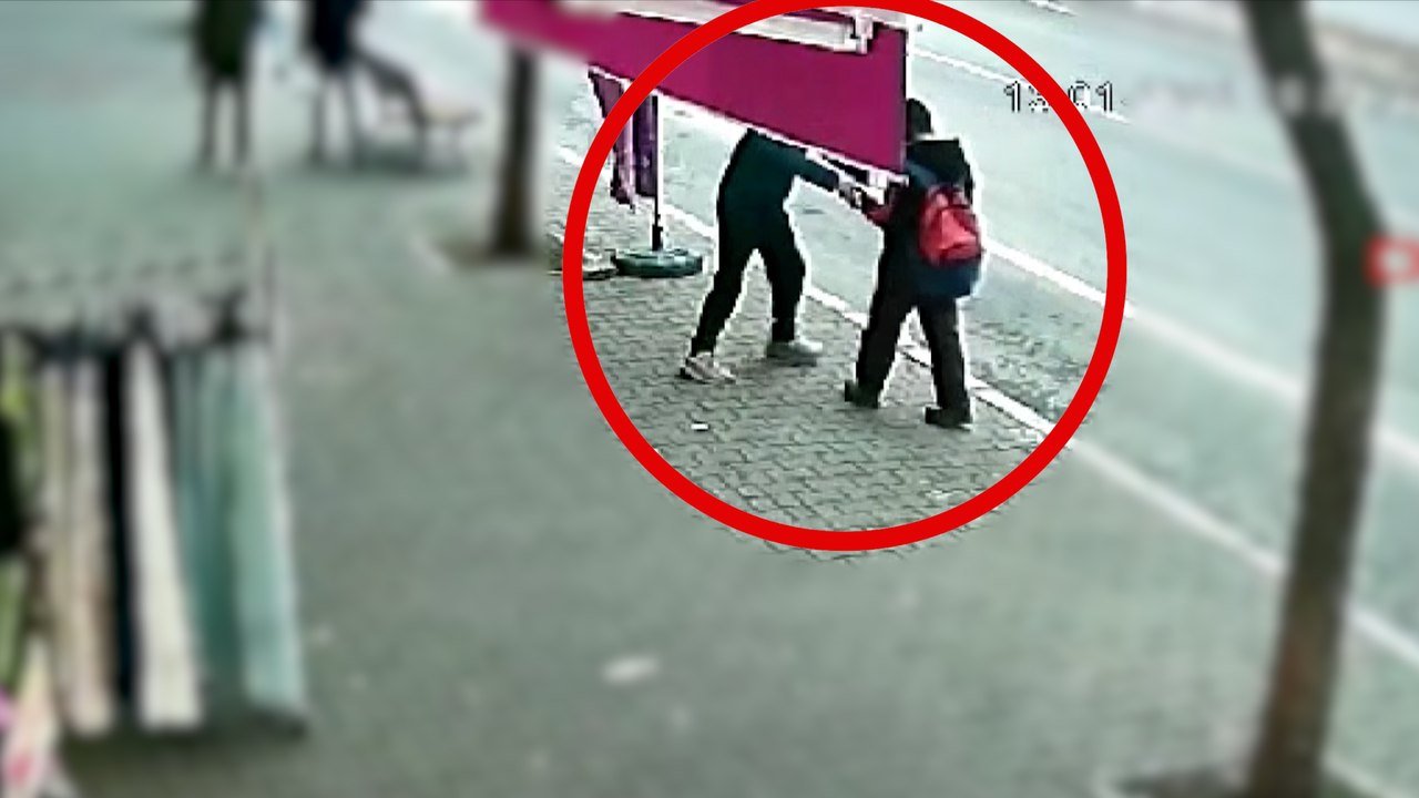 Çocuğun elindeki cep telefonunu çalan kapkaççı yakalandı