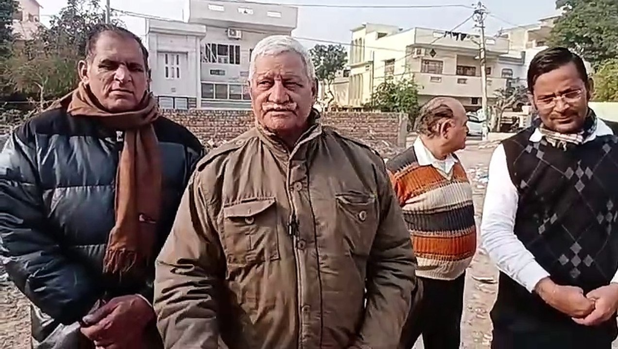 भिवानी के पॉश इलाके एमसी कॉलोनी में लगा गंदगी का ढ़ेर : भिवानी वार्ड नंबर-8 में एमसी कॉलोनी व ओल्ड भारत नगर में छाया गंदगी का आलम, नागरिक परेशान