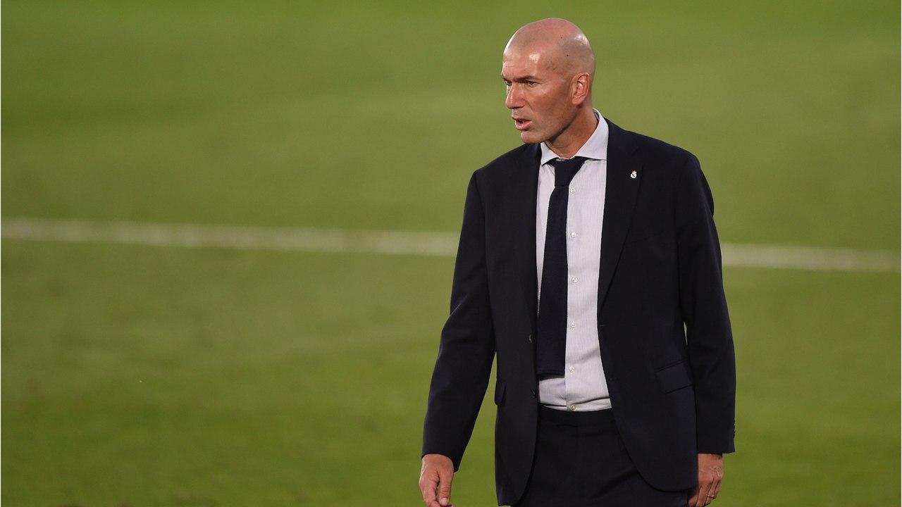 Zinédine Zidane remplaçant de Didier Deschamps à la tête des Bleus ? Un proche répond