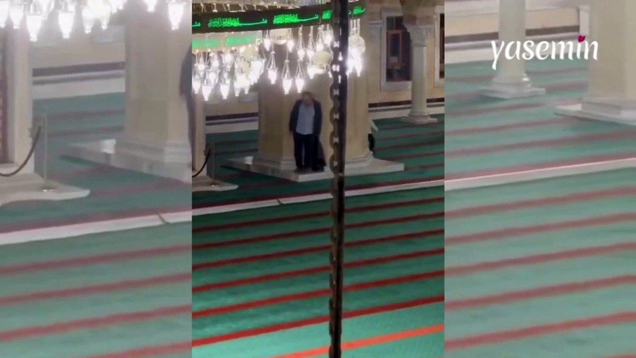 Torunuyla camide saklambaç oynayan dede görenlerin içini ısıttı!