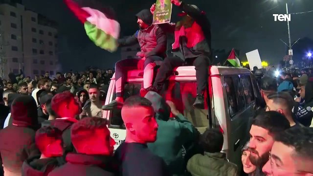 فرحة الأسيرات والأسرى الفلسطينيين عقب الإفراج عنهم من السجون الإسرائيلية