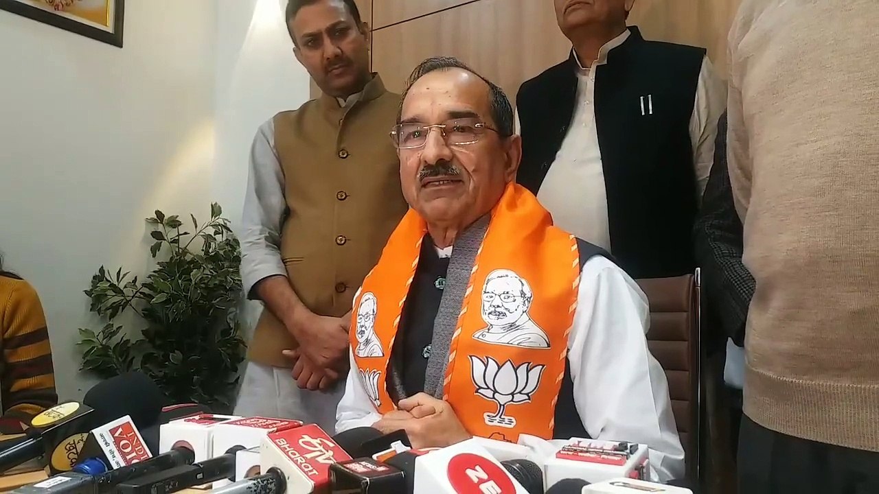 मदान राठौड़ ने पायलट और डोटासरा पर कसा तंज, कहा बिना बॉल के फुटबॉल खेल रहे हैं, भाटी को भी दी नसीहत