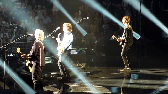 Paul McCartney - Saw Her Standing There