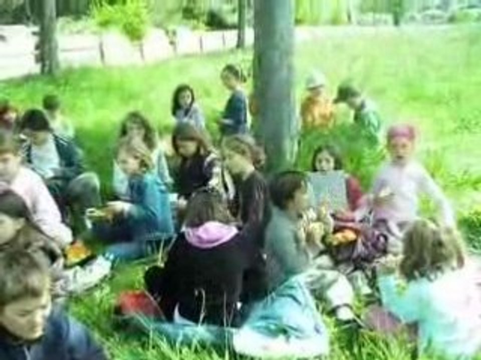 ça vous rappelle pas Nos Jours Heureux?