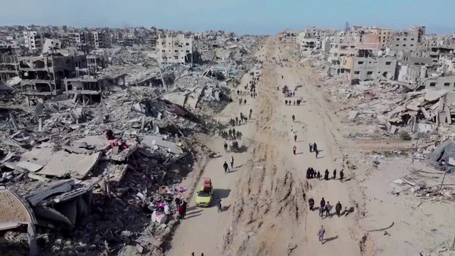 La distruzione e la devastazione di Gaza: le prime immagini dal drone dopo 15 mesi di guerra