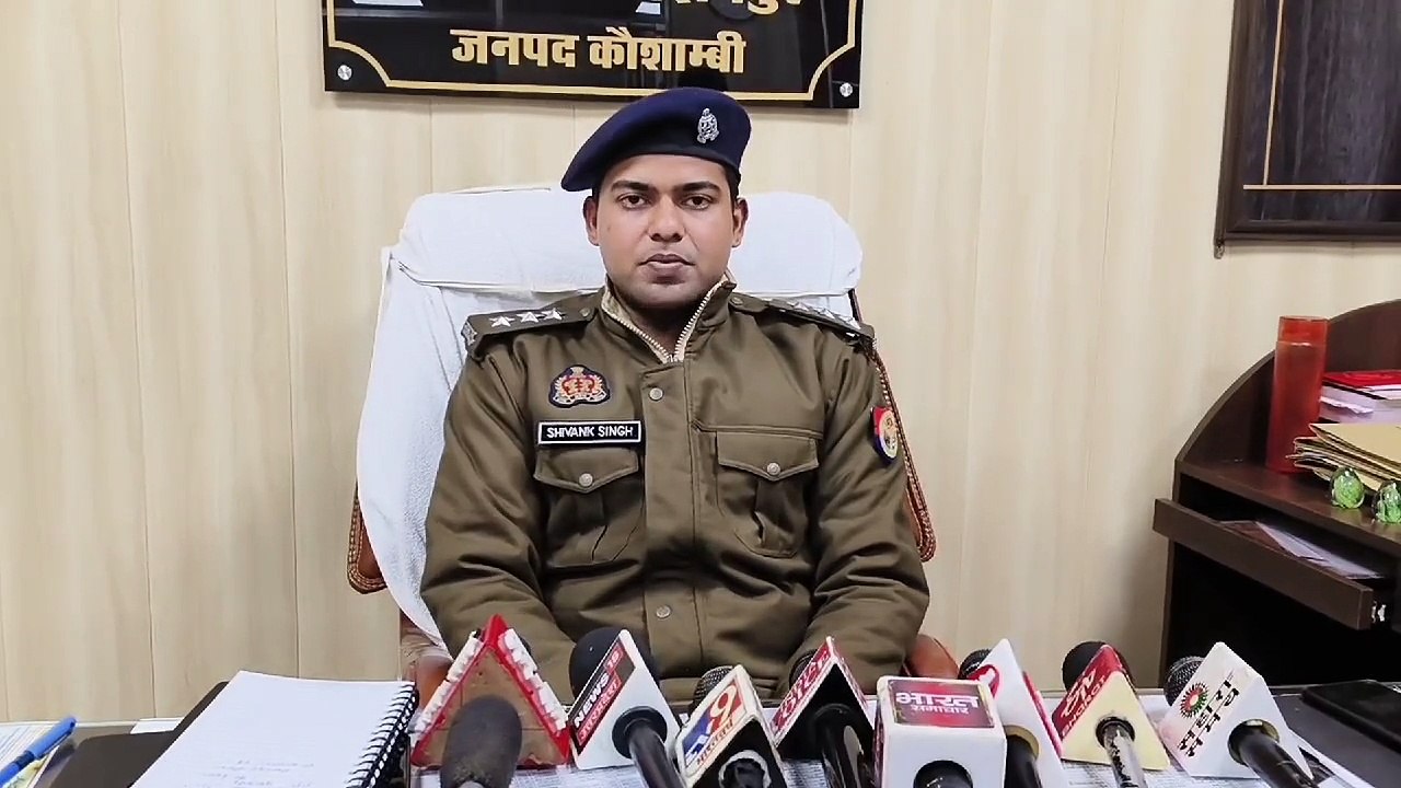 गौ सेवा राष्ट्रीय हिन्दू स्वयं सेवक संघ के प्रदेश सचिव और दारोग़ा के बीच चौराहे पर घंटो हुआ हंगामा